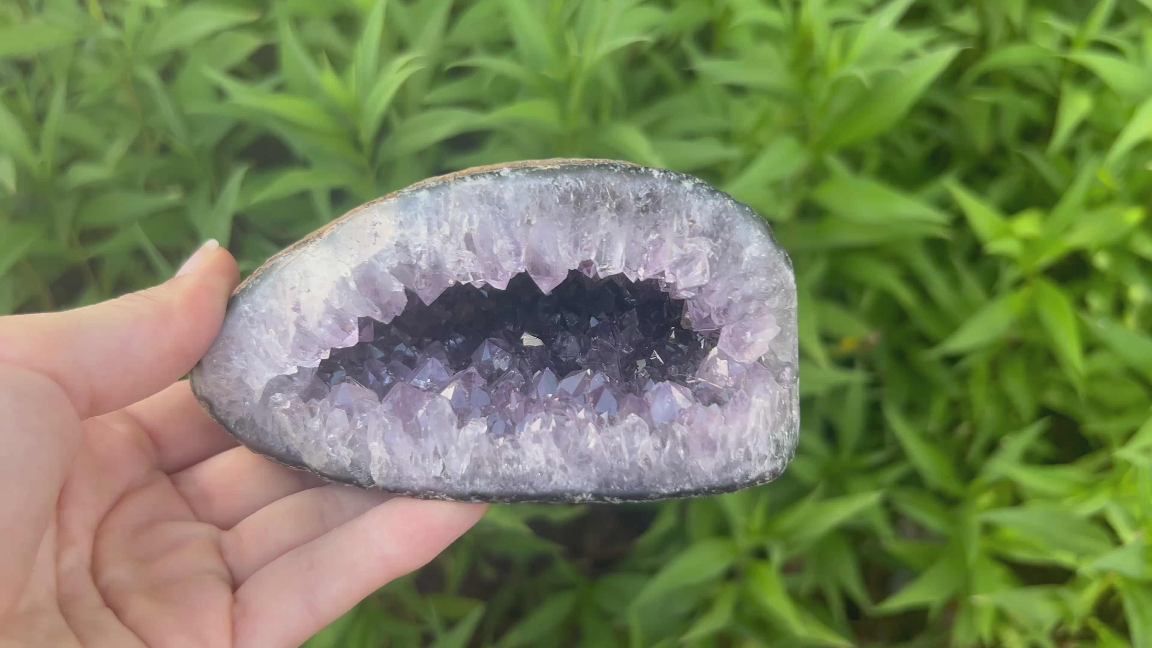 Uruguayan Polished Amethyst Geode 4.5” 1.05 lbs | Extra Quality | Beautiful Crystals Home or Office Décor