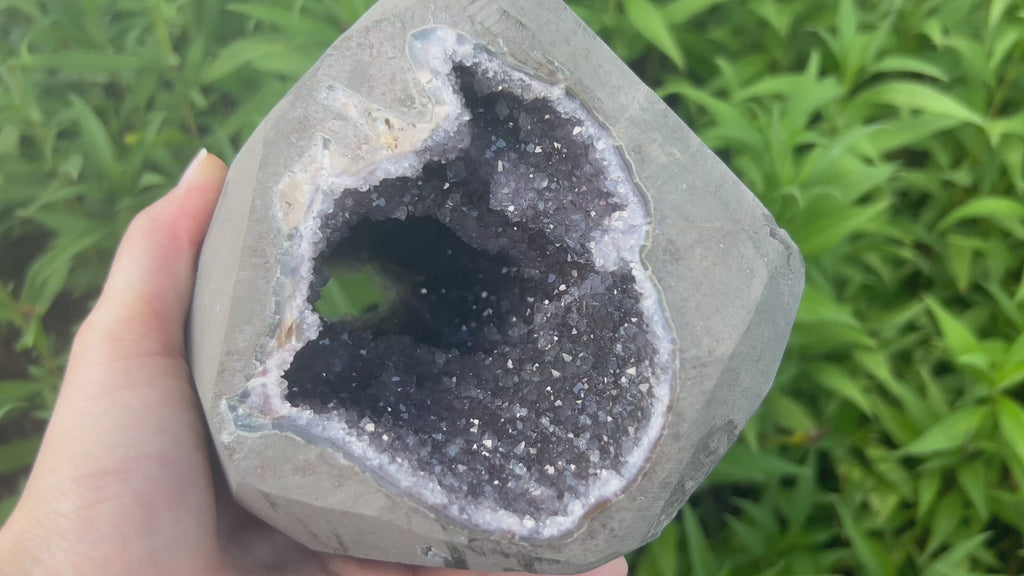 Uruguayan Polished Amethyst Geode 5.25” 5.70 lbs | Extra Quality | Beautiful Crystals Home or Office Décor
